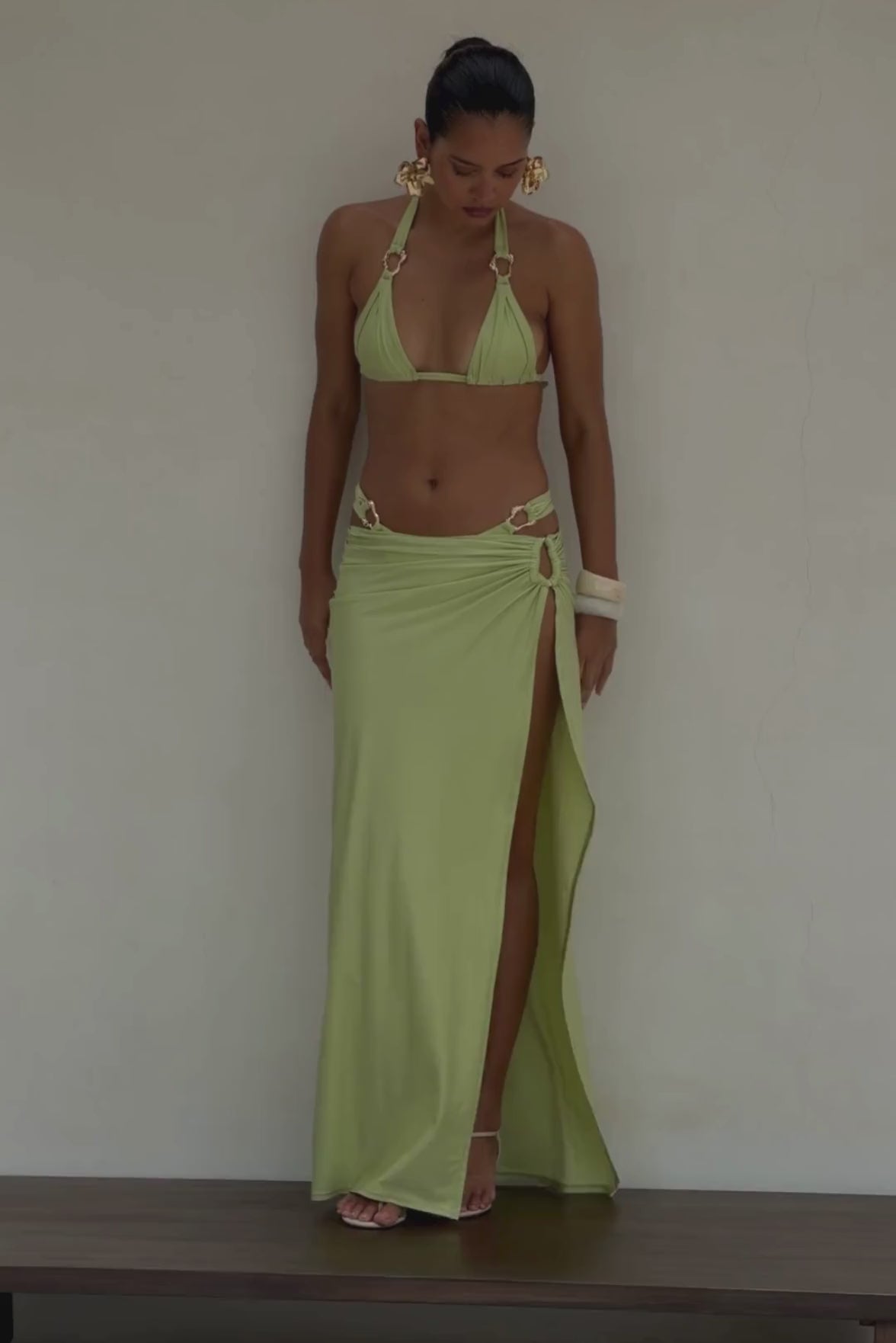 Load video: Maxi skirt in Lime